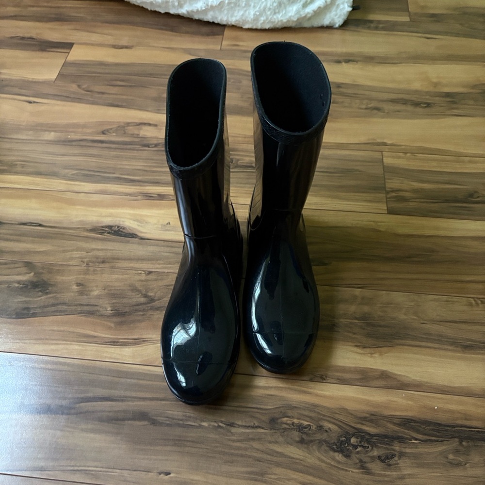 UGG Black Gloss Rain Boots - Picture 4 of 7